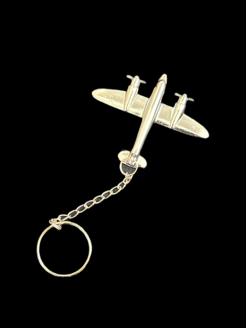 EDITIONS ATLAS MODEL AIRPLANE KEYRING