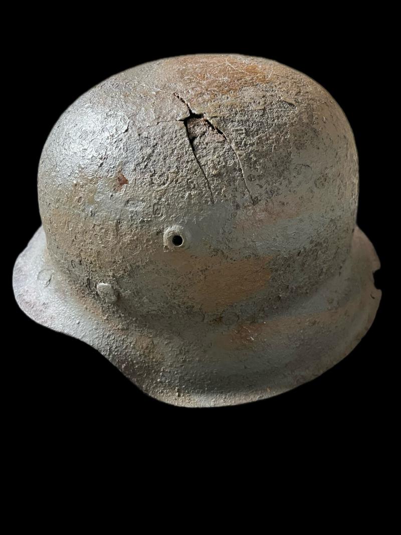 RELIC WW2 GERMAN M42 HELMET