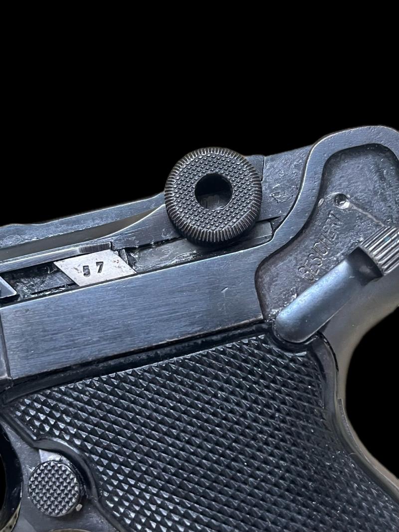 DEACTIVATED WW2 GERMAN 1939 DATED LUGER (MATCHING) (UK DEACTIVATION)