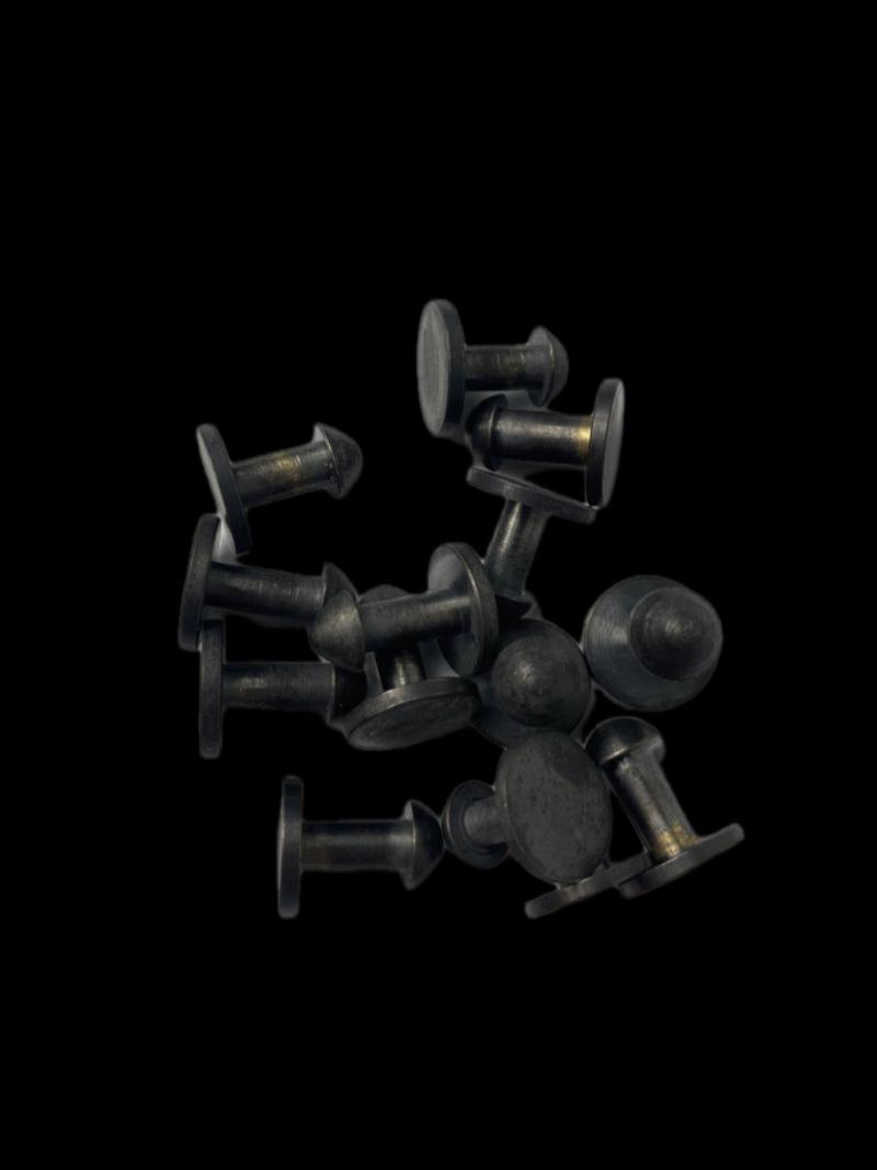 REPRODUCTION GERMAN MP40 SLING BUTTON