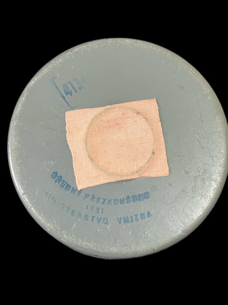 CZECH CHEMA GAS MASK WITH FILTER AND TIN