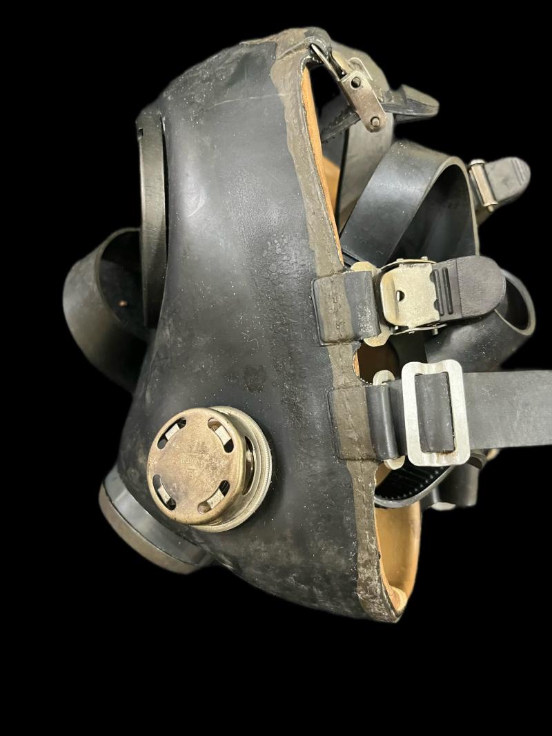 GERMAN DRAGER GAS MASK