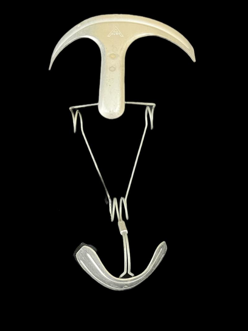 GERMAN AUER GAS MASK STORAGE SPRING (MASKENSPANNER)