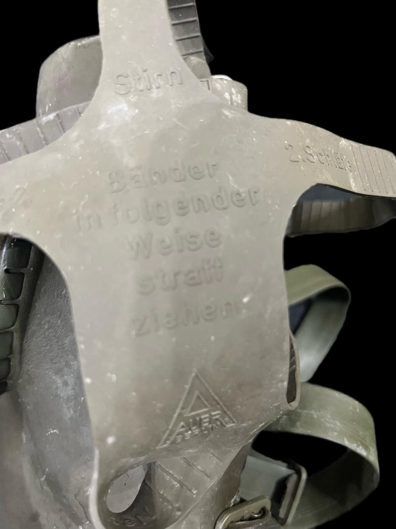 GERMAN AUER M65 GAS MASK