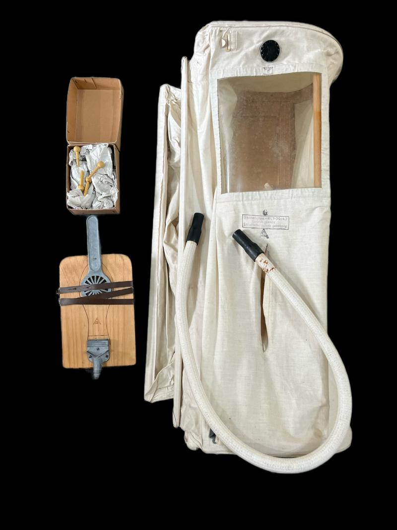 WW2 GERMAN LUFTSCHUTZ AUER GAS BED (GASBETTCHEN)