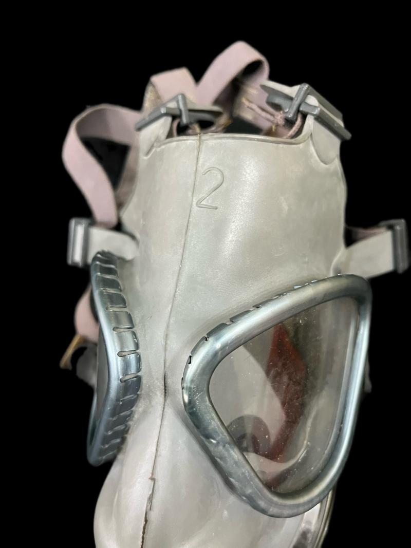 FINNISH M61 GAS MASK WITH FILTER
