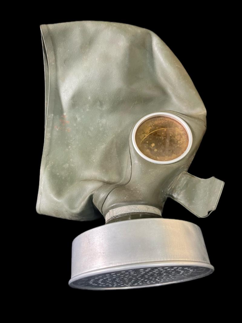 WW2 GERMAN VM-37 GAS MASK