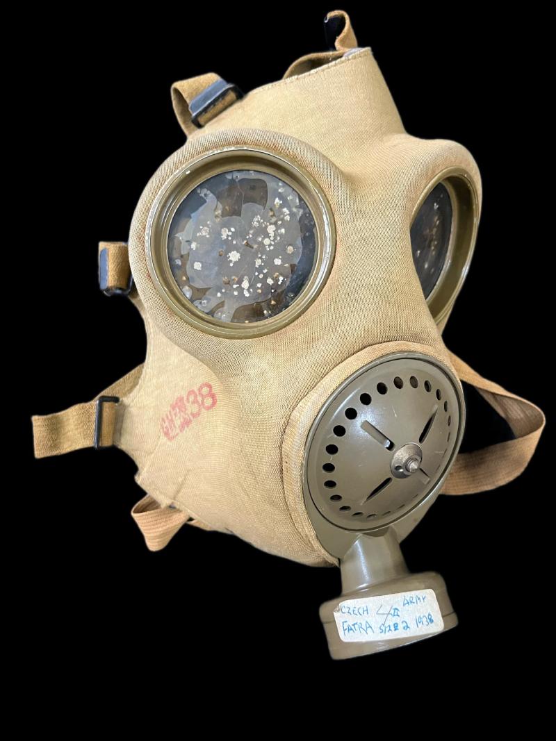 WW2 CZECH FATRA VZ.35 GAS MASK