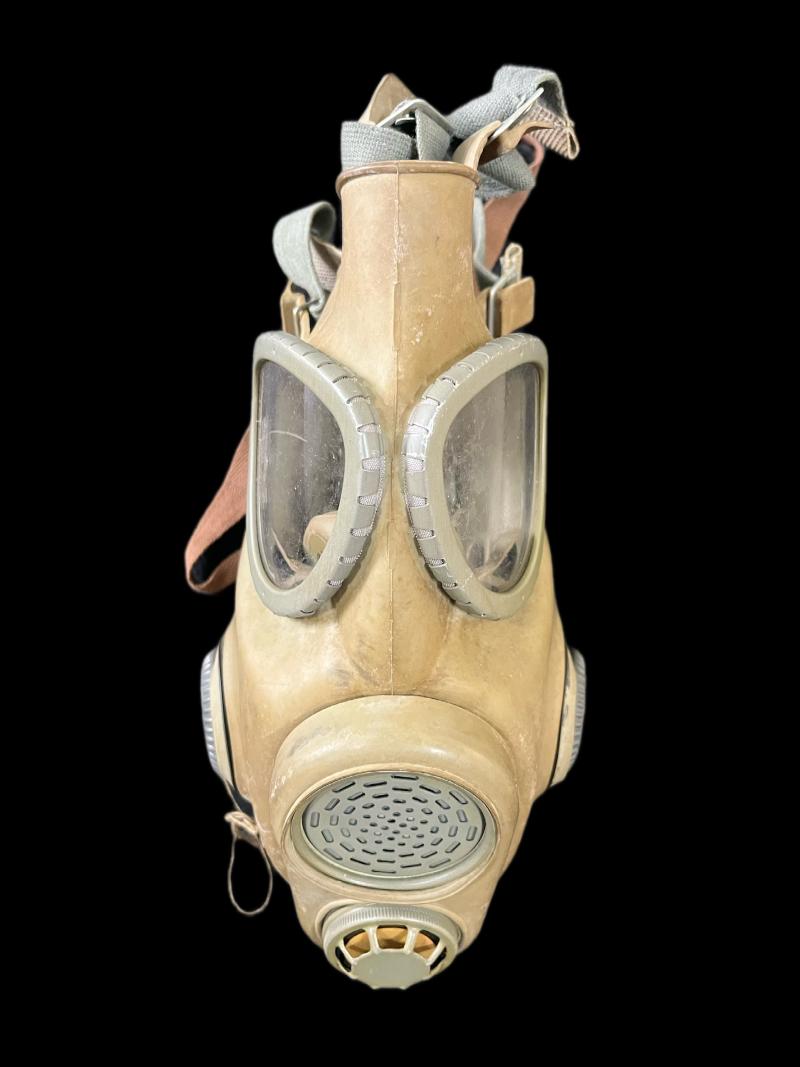 CZECH M10 TWIN FILTER GAS MASK