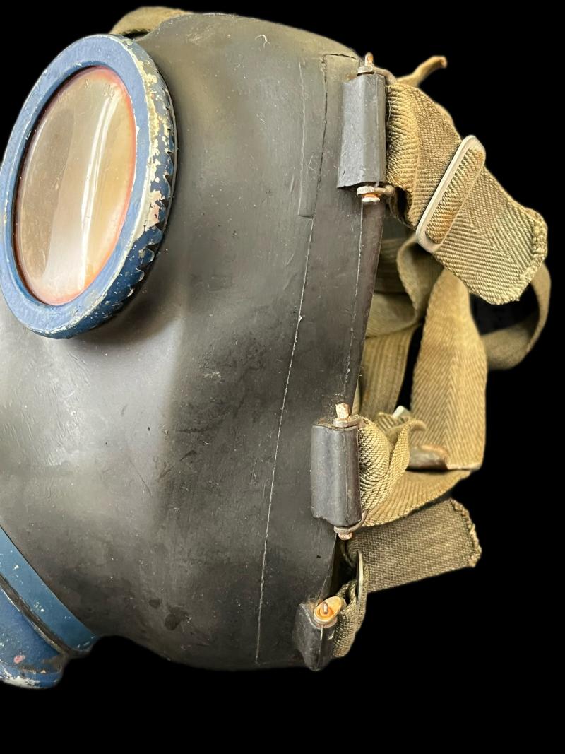 WW2 GERMAN M38 GAS MASK