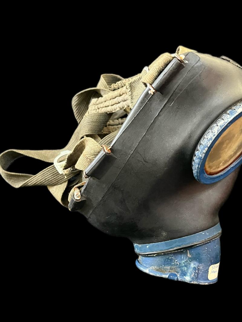 WW2 GERMAN M38 GAS MASK
