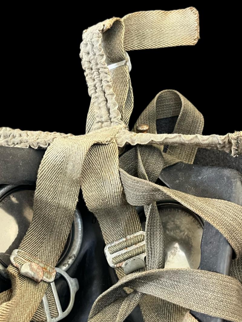 WW2 GERMAN M38 GAS MASK