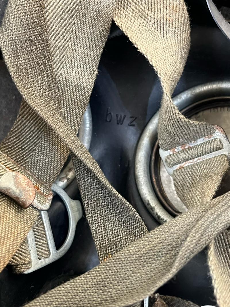 WW2 GERMAN M38 GAS MASK