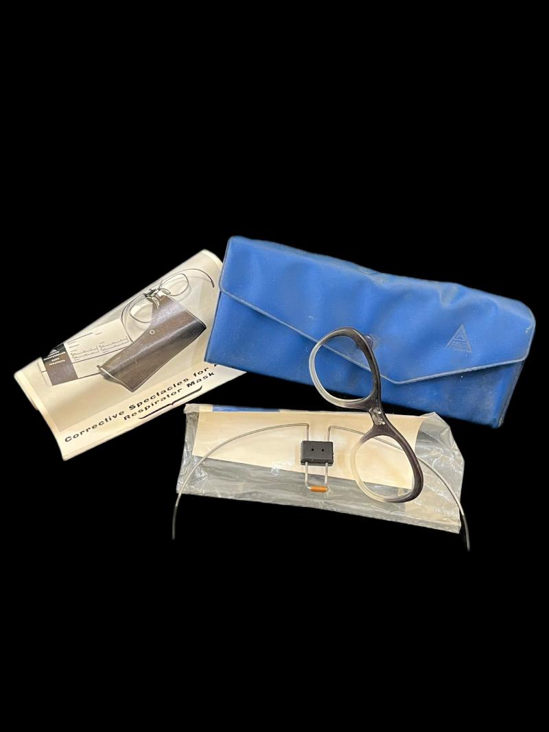 GERMAN AUER GAS MASK SPECTACLES IN CASE