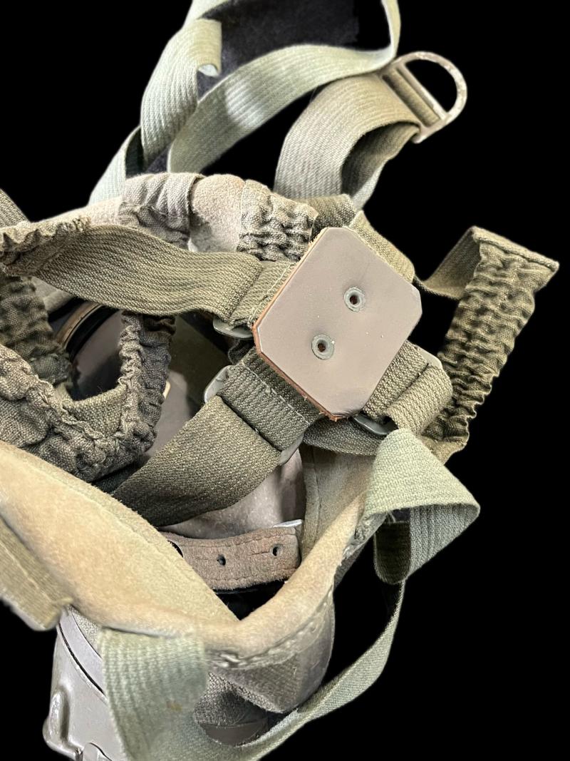 WW2 GERMAN AUER GM30 GAS MASK