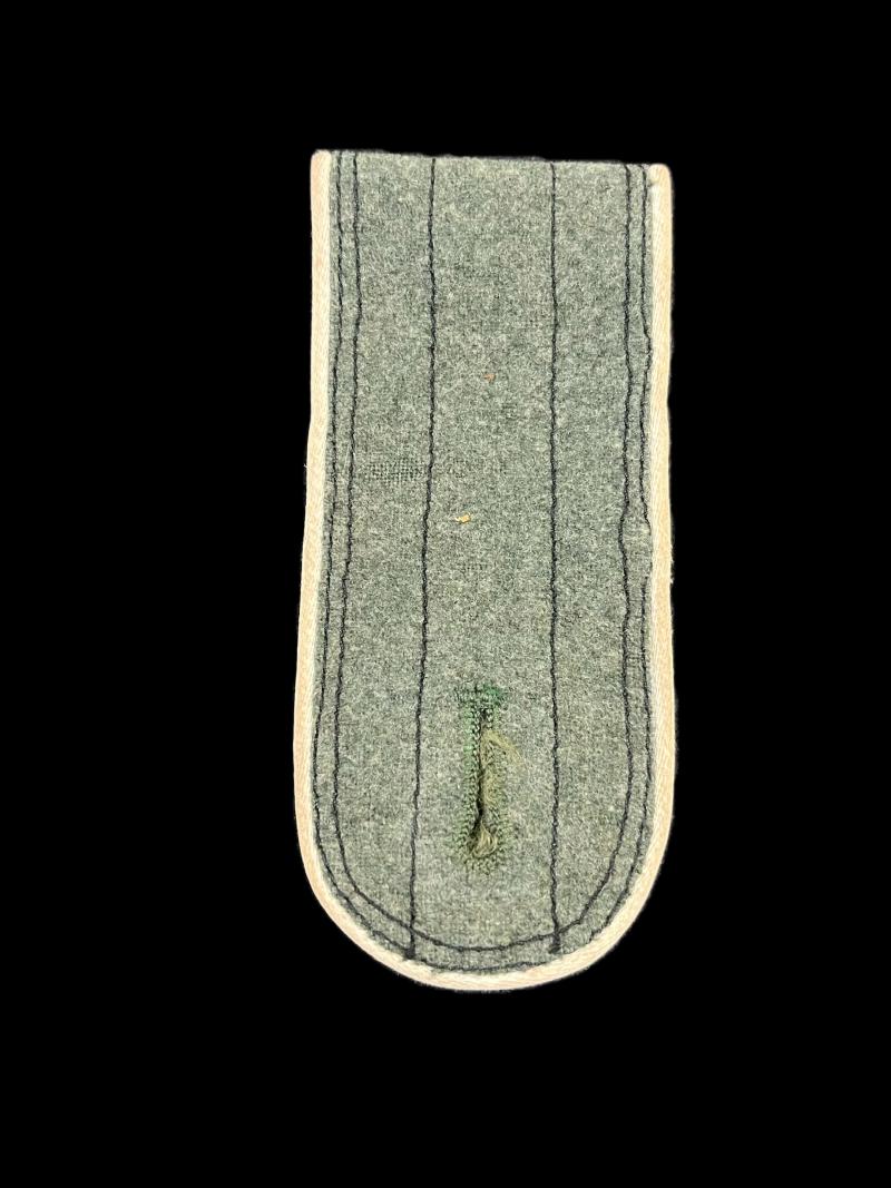 REPRODUCTION WW2 GERMAN INFANTRY SHOULDER BOARD