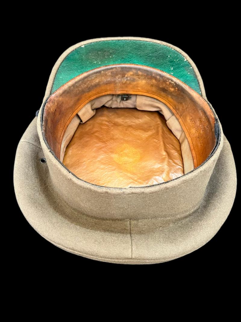 WW2 BRITISH KINGS ROYAL RIFLES CORPS OFFICER'S PEAKED CAP