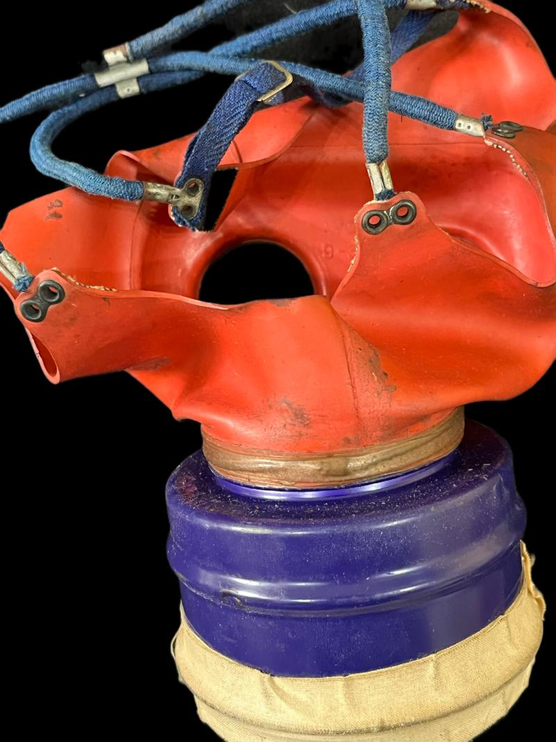 WW2 BRITISH MICKEY MOUSE GAS MASK