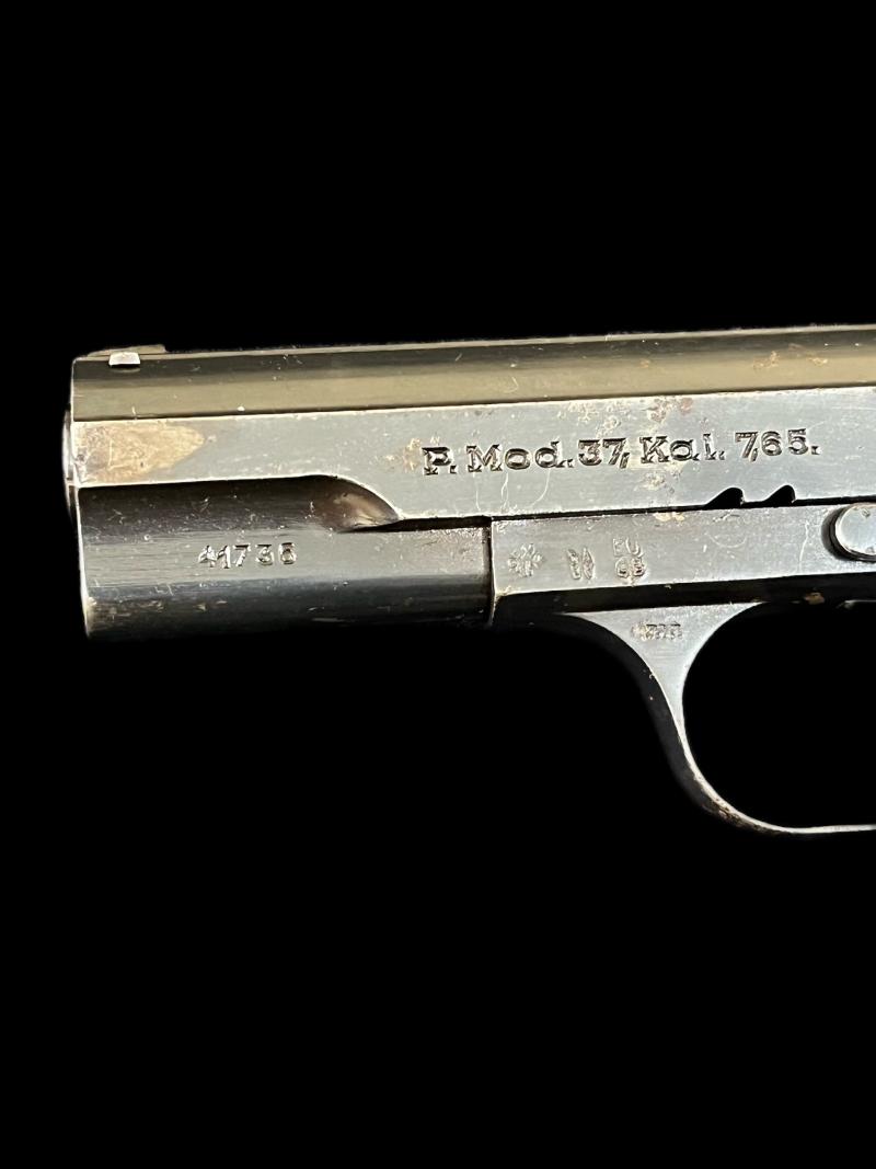 DEACTIVATED WW2 GERMAN P.MOD.37 FEMARU PISTOL (MATCHING) (EU DEACTIVATION)