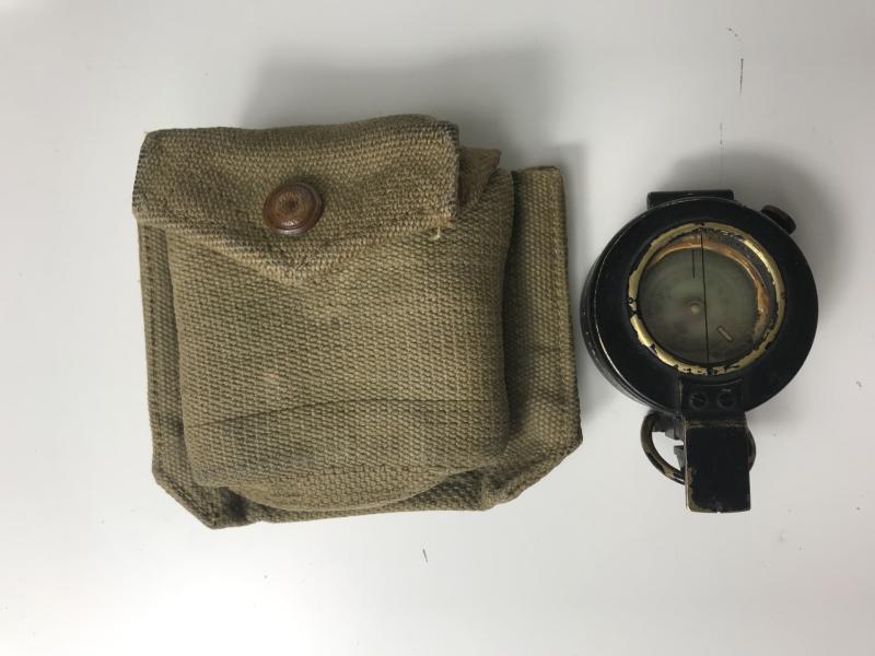 WW2 BRITISH 1940 DATED MKIII COMPASS IN 37 PATTERN POUCH