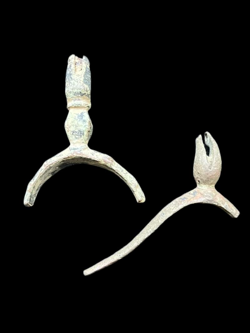 2 X ENGLISH CIVIL WAR ROYALIST SPURS