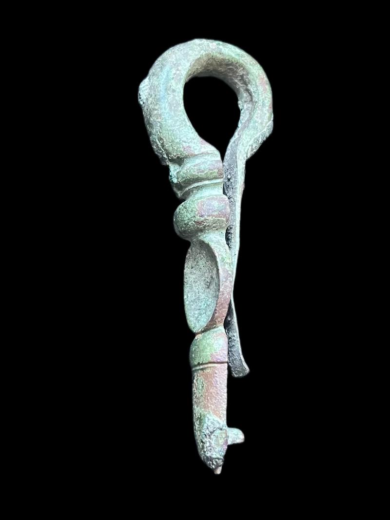 ENGLISH CIVIL WAR SWORD HANGER