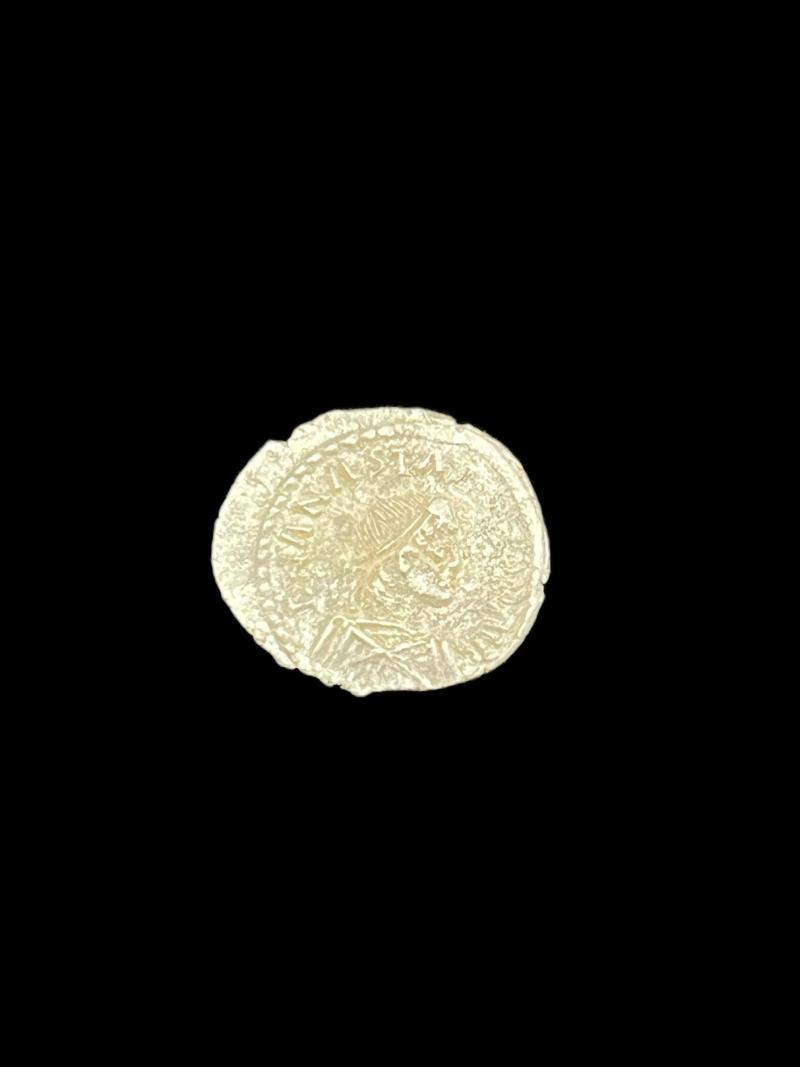 ROMAN SILVER COIN