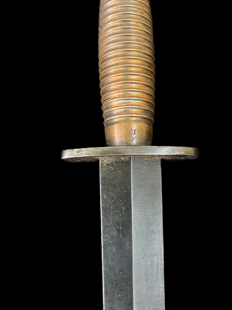 POST WAR 3RD PATTERN FAIRBAIRN SYKES DAGGER