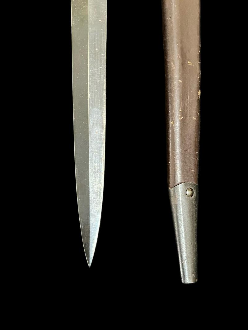POST WAR 3RD PATTERN FAIRBAIRN SYKES DAGGER