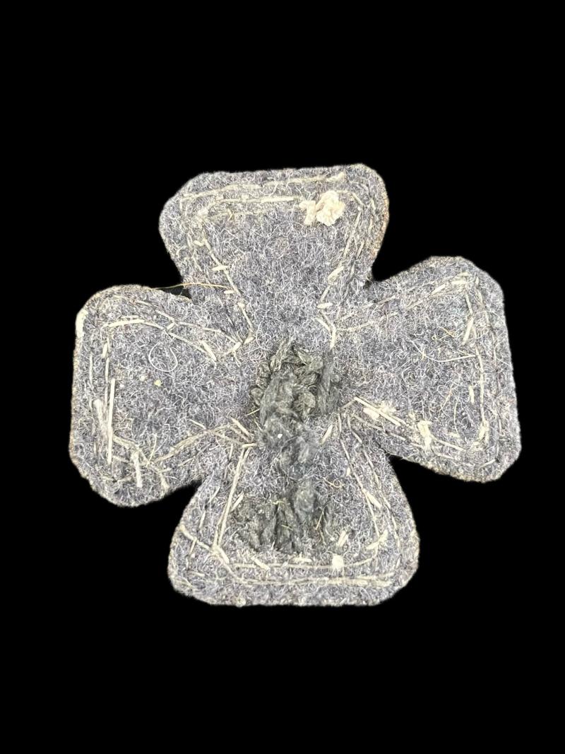 RARE WW2 GERMAN CLOTH IRON CROSS