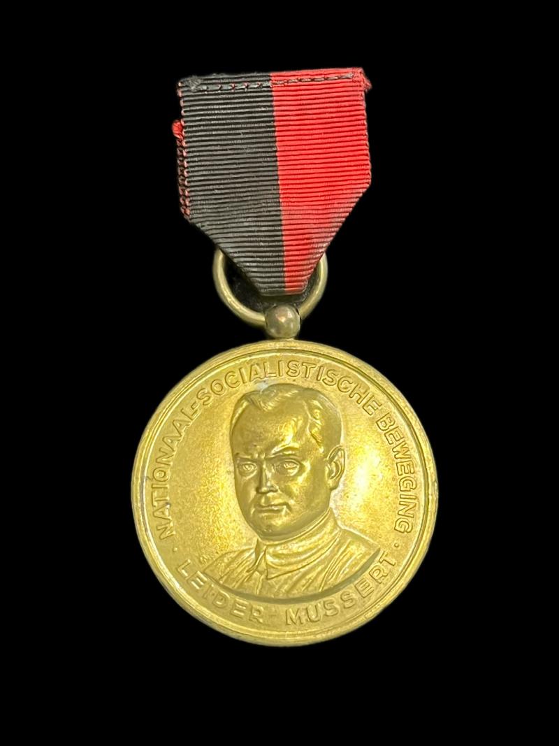 WW2 DUTCH NSB KERSTMARSCH 1942 MEDAL