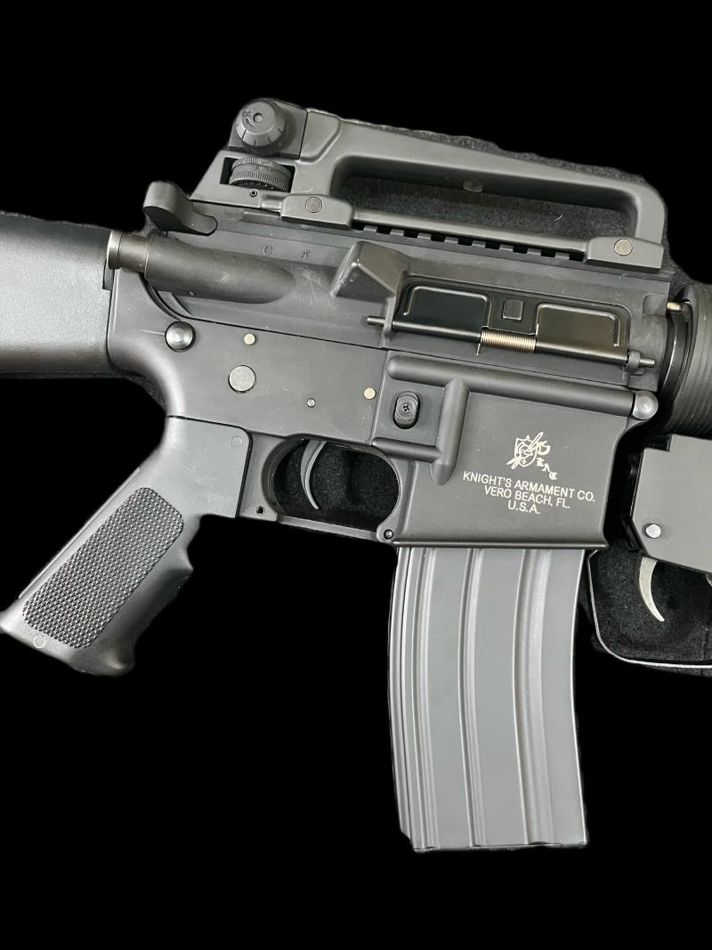 AIRSOFT M16/MARINE M-4 WITH M203 GRENADE LAUNCHER AND 2 X GRENADES