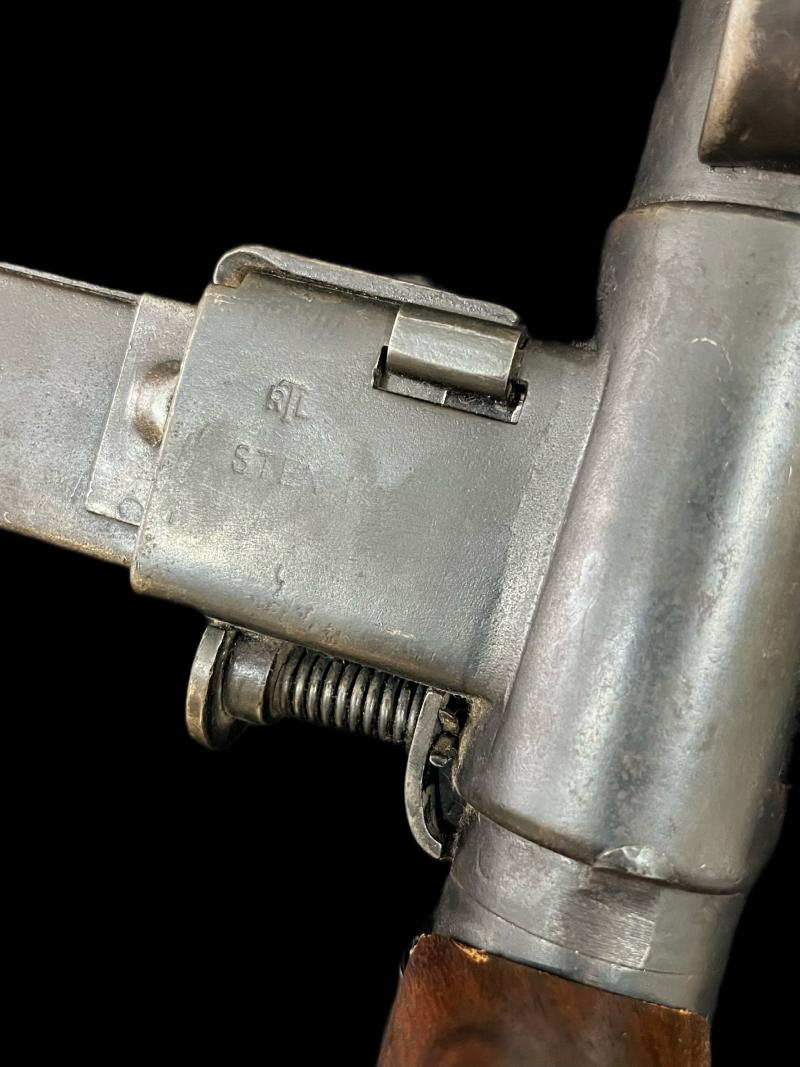 DEACTIVATED STEN MK.V SMG (UK DEACTIVATION)