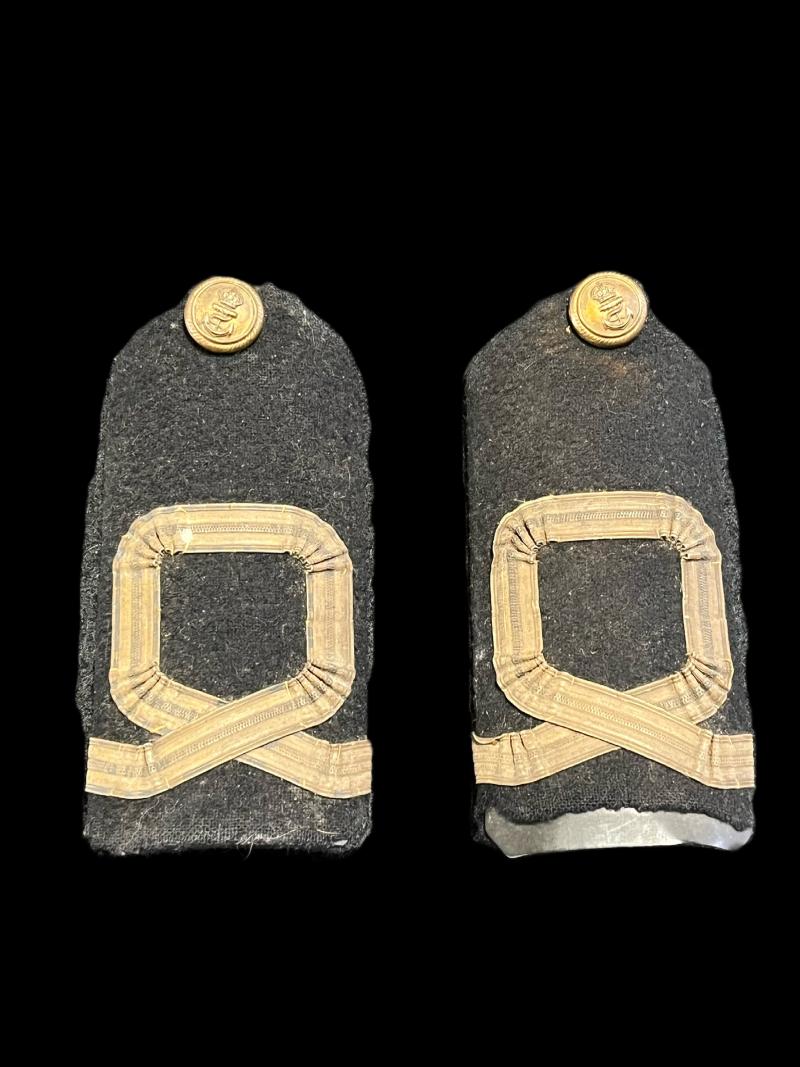 WW2 ROYAL NAVY OFFICER EPAULETTES