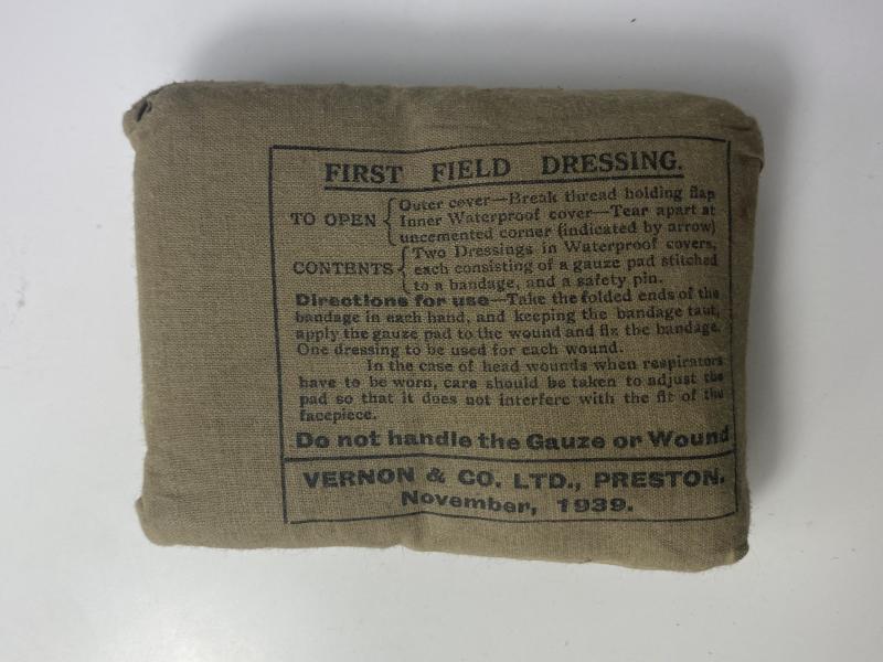 WW2 BRITISH FIELD DRESSING