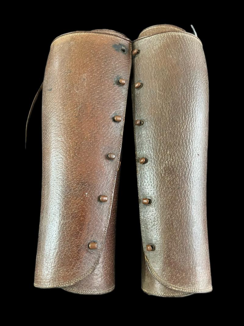 WW1 BRITISH OFFICER'S RAWHIDE LEATHER GAITERS