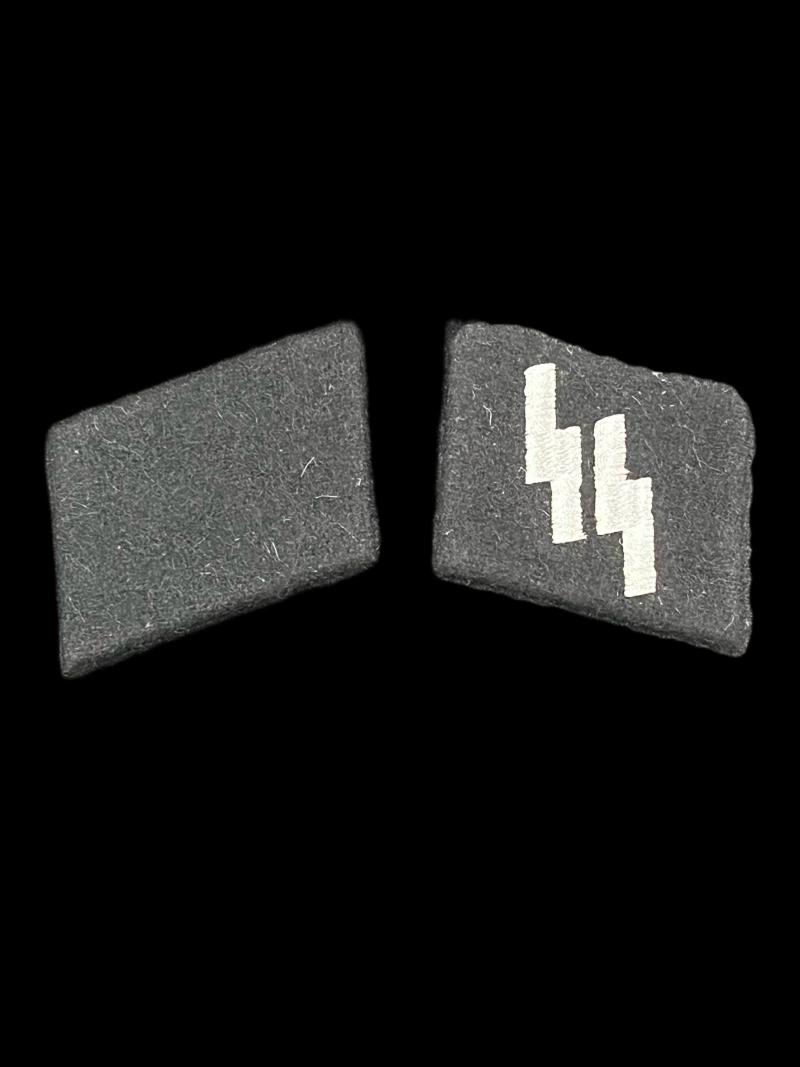 REPRODUCTION WW2 GERMAN SS COLLAR TABS