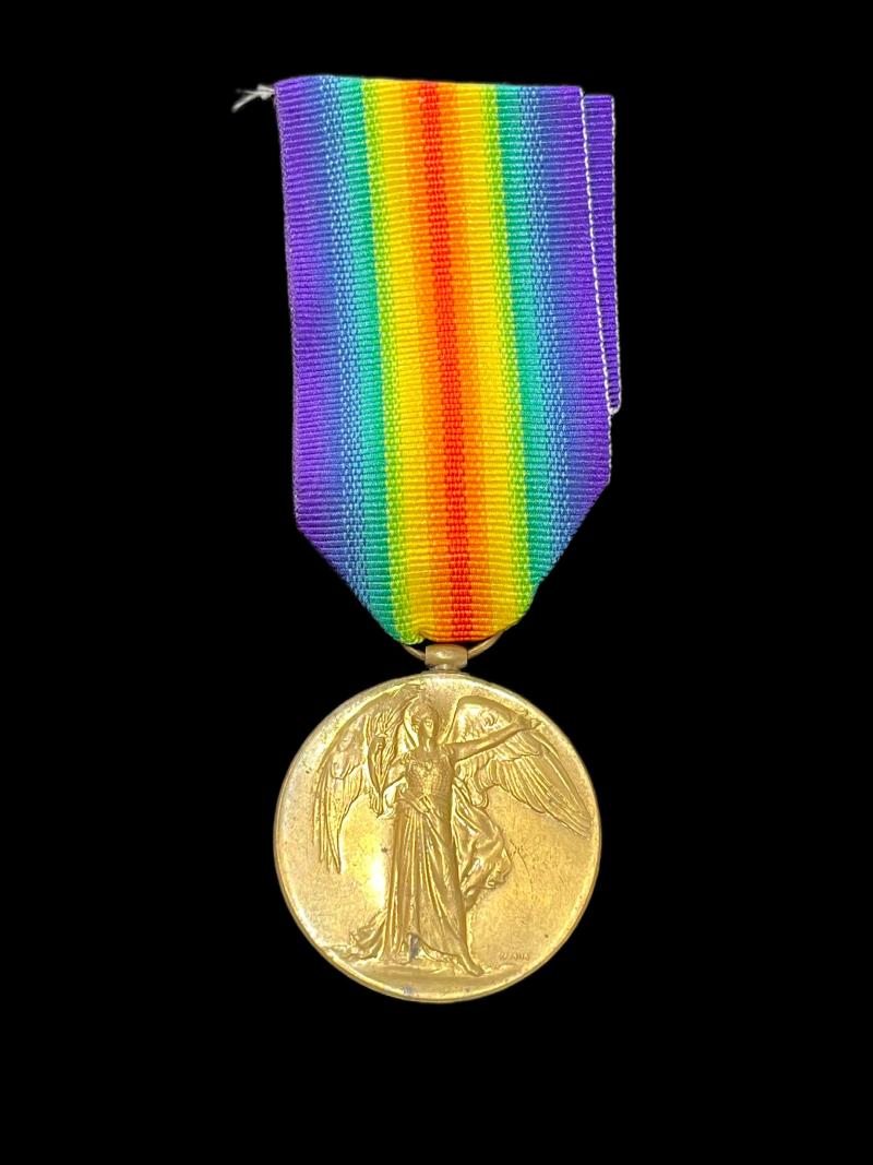 WW1 BRITISH VICTORY MEDAL (PTE W.H.JONES S.WALES BORD)