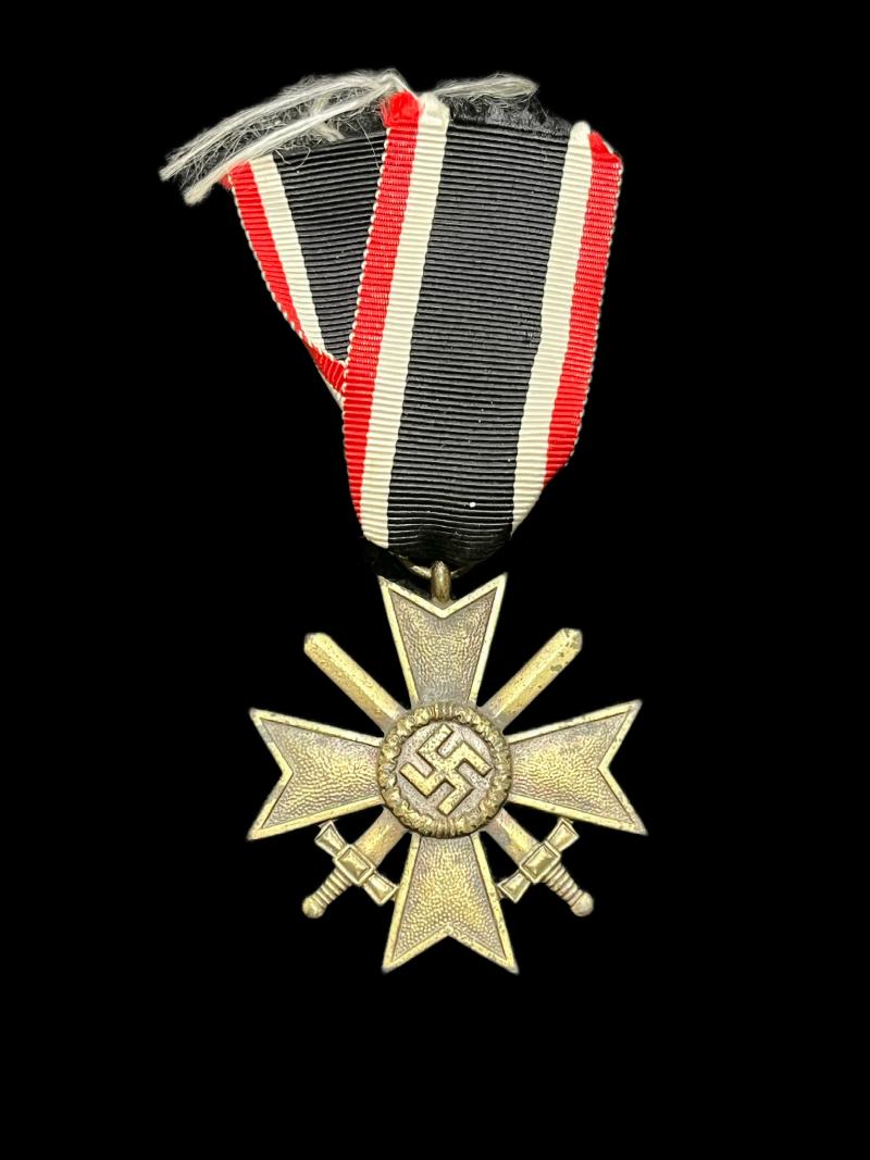 WW2 GERMAN WAR MERIT CROSS WITH SWORDS 2ND CLASS