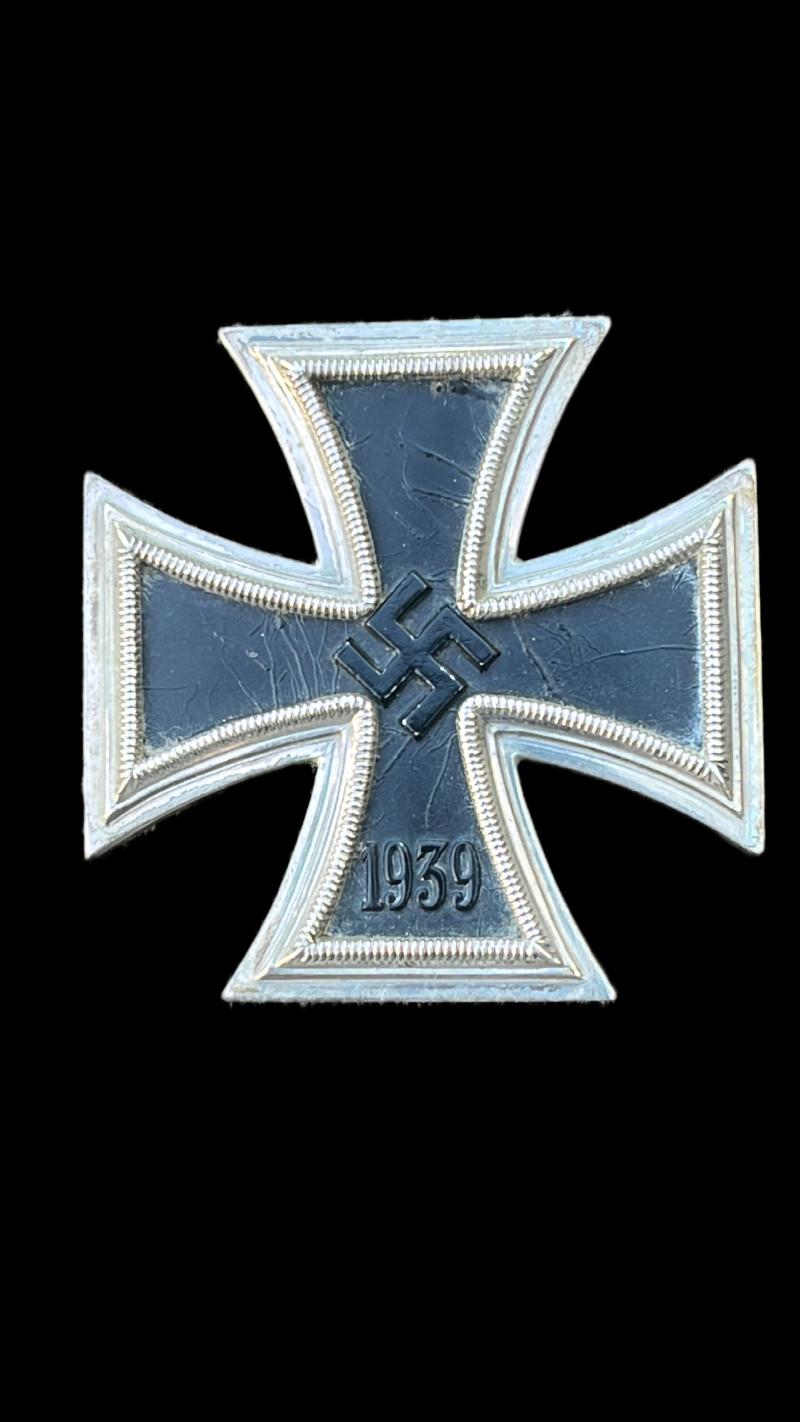 WW2 GERMAN 1ST CLASS IRON CROSS