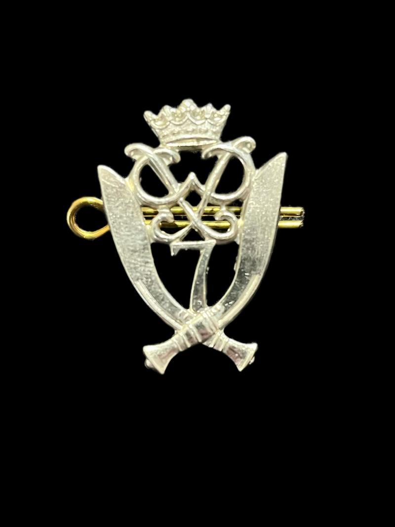 7TH DUKE OF EDINBURGHS OWN GURKHA RIFLES CAP BADGE