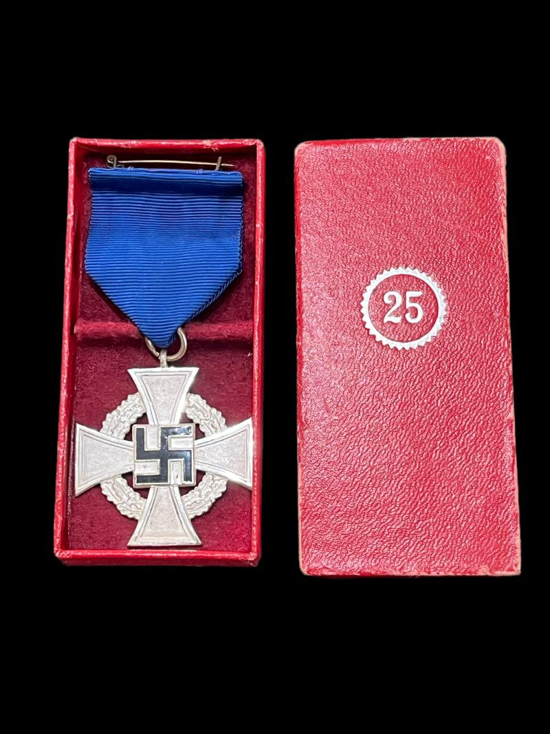 WW2 GERMAN NATIONAL FAITHFUL SERVICE 25 YEARS WITH PRESENTATION BOX