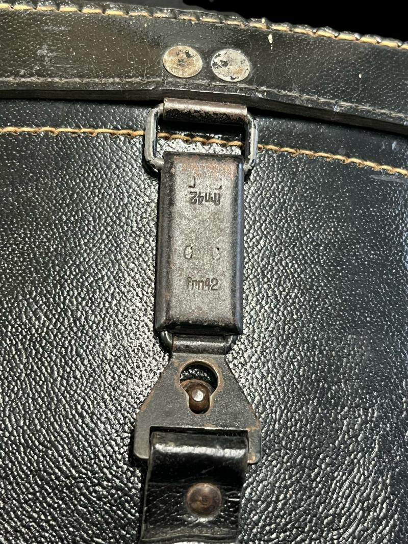 WW2 GERMAN DIENSTGLAS 7X50 BLC BINOCULARS IN CASE