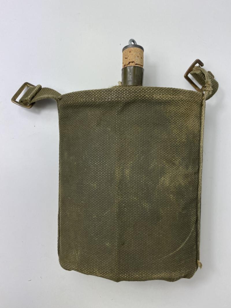 WW2 BRITISH MKVI WATER BOTTLE AND SLEEVE CARRIER