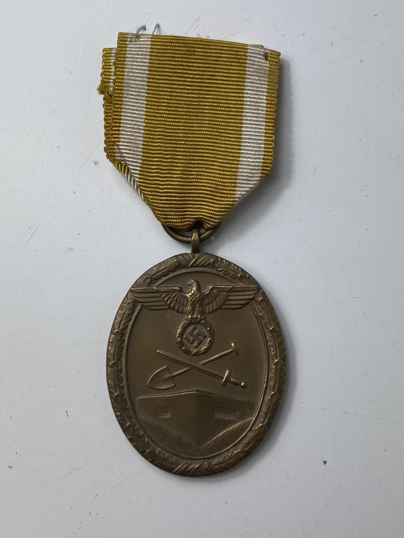 REPRODUCTION WW2 GERMAN WEST WALL MEDAL