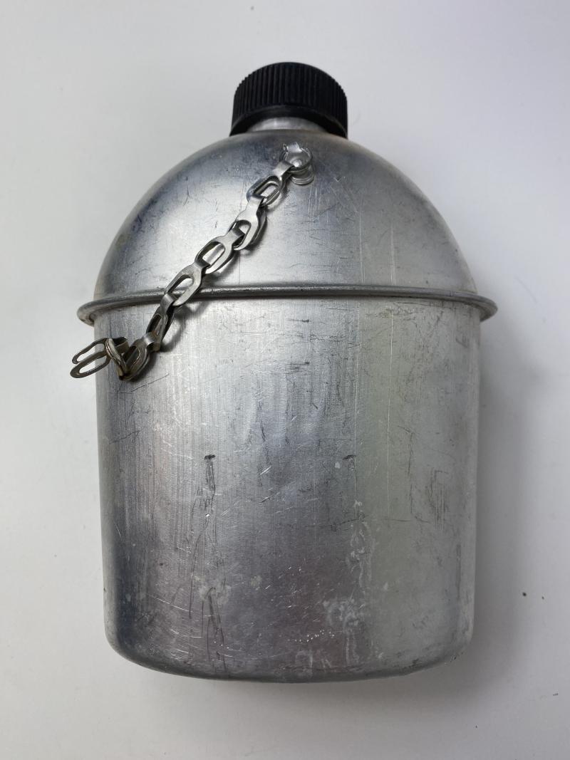 U.S. KOREA WAR CANTEEN