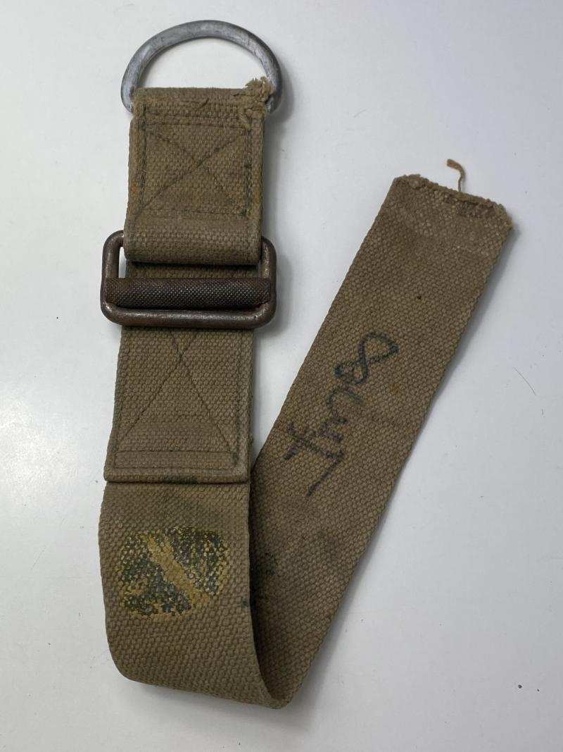 WW2 BRITISH HEAVY DUTY STRAP D HOOK WITH ROLL PIN PARA