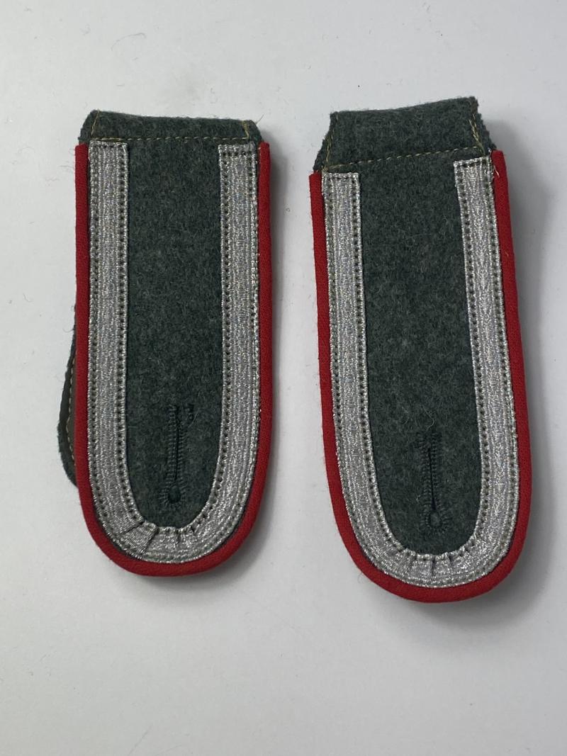 REPRODUCTION GERMAN ARMY FIELD GREY NCO UNTERFELDWEBEL SHOULDER BOARDS