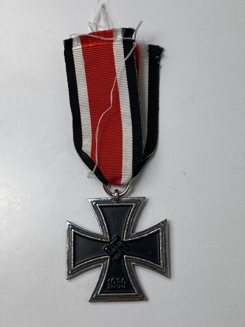 REPRODUCTION WW2 GERMAN IRON CROSS 2ND CLASS