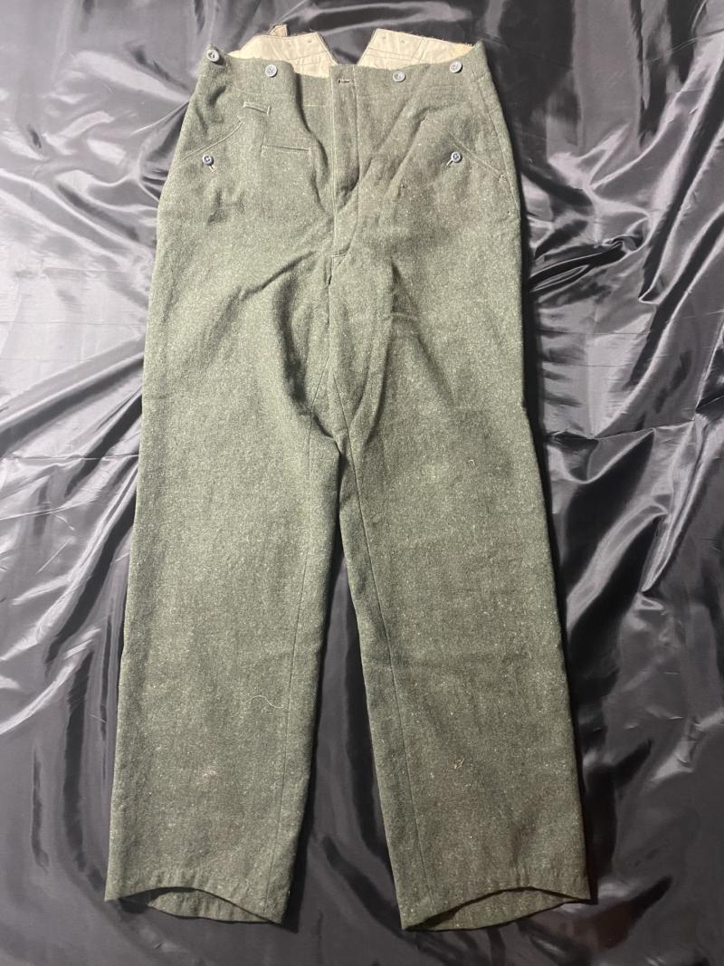 WW2 GERMAN M40 TROUSERS (UN-ISSUED)